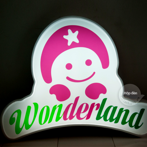 Thi công hộp đèn quảng cáo Wonderland